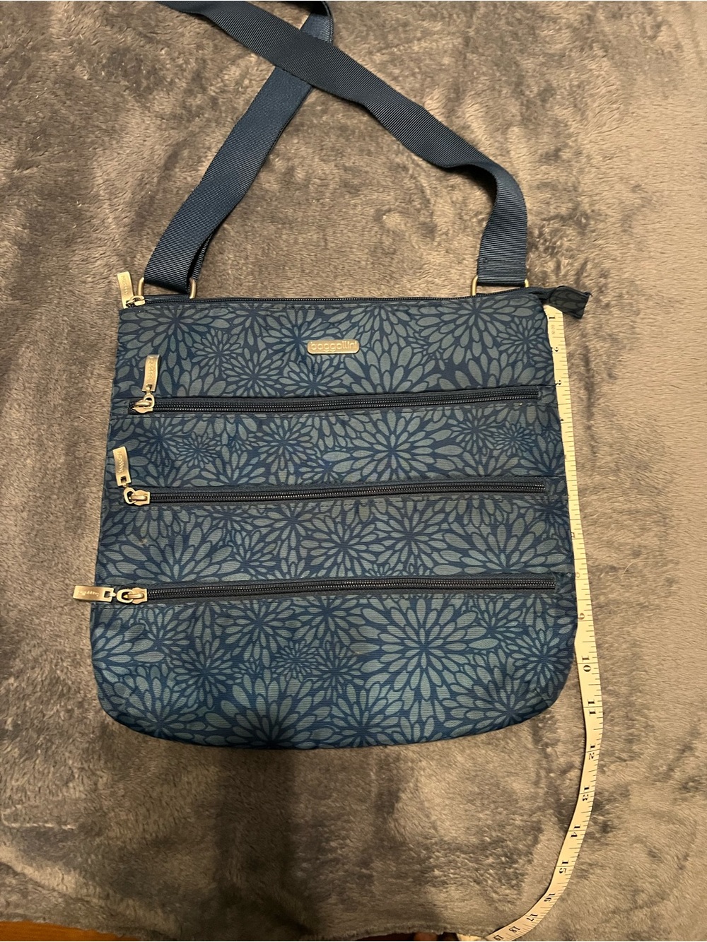 Baggallini Navy Floral Print Crossbody Bag